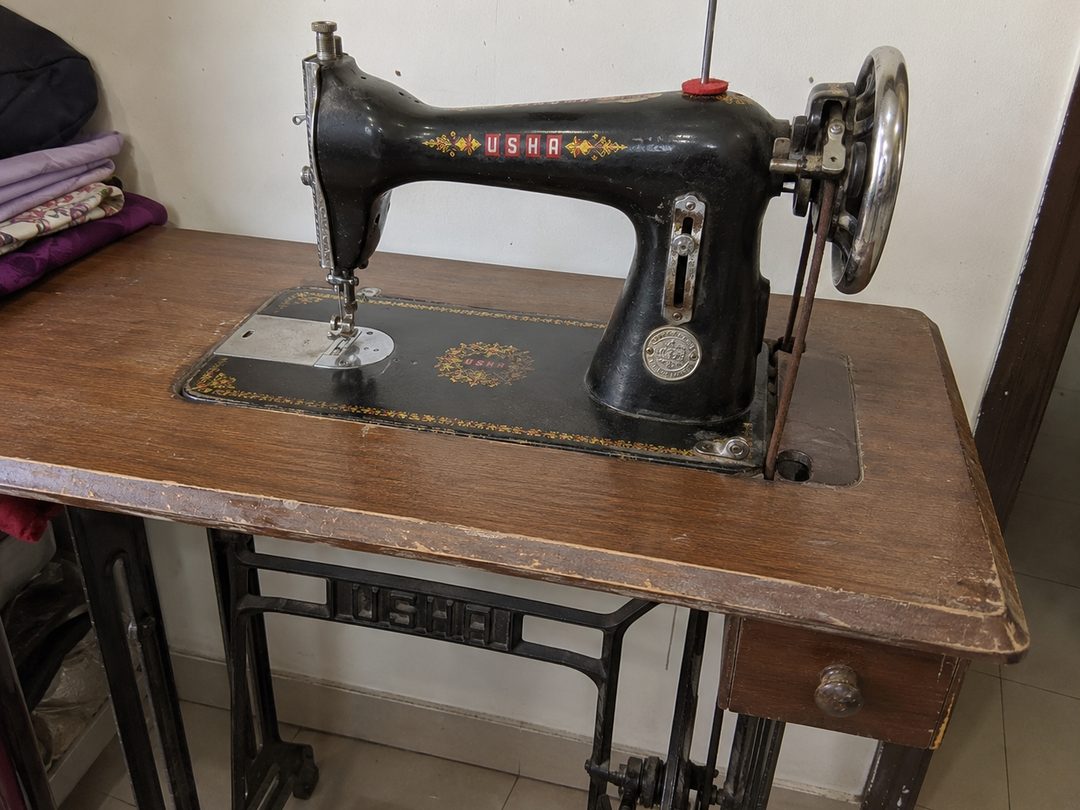 Usha manual sewing machine