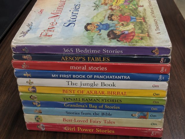 Kids story books bundle (12 books)