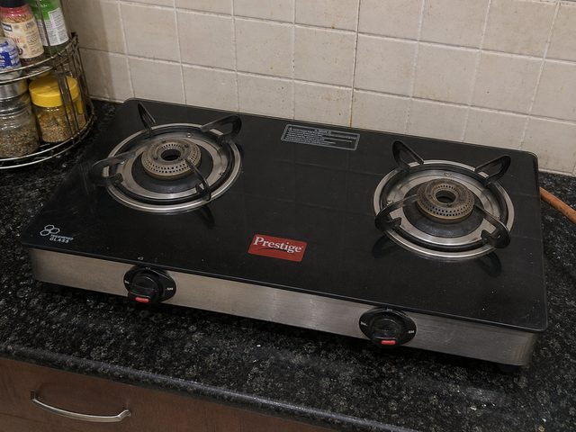 Prestige 2-burner gas stove